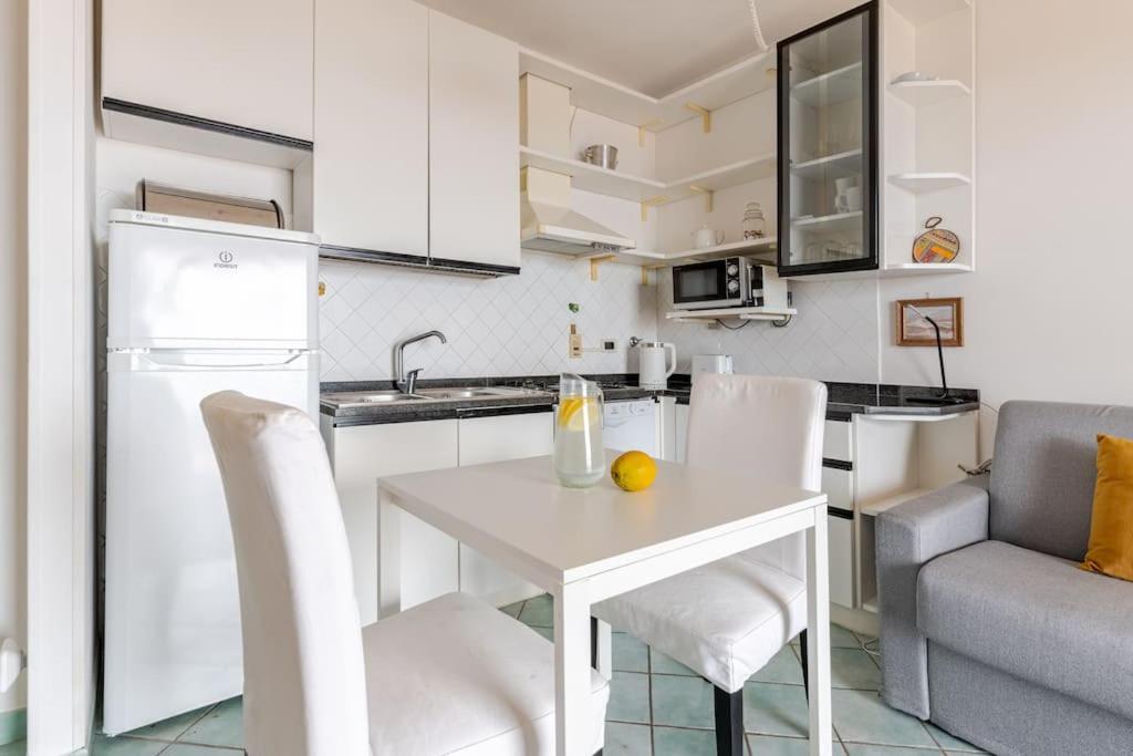 Thekeystudio, La Casa Del Mare Azzurro With Seaview فنتيميليا المظهر الخارجي الصورة